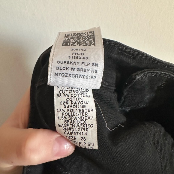 True Religion Black Splatter Paint Super Skinny Jeans size 26 EUC - Picture 9 of 9